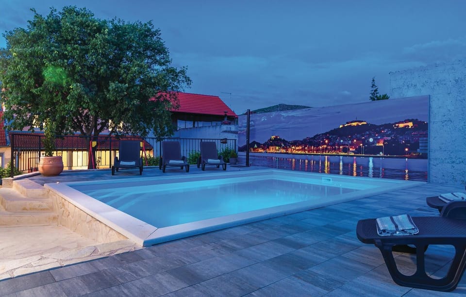 pool