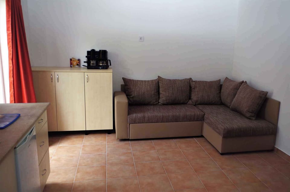 living/bedroom