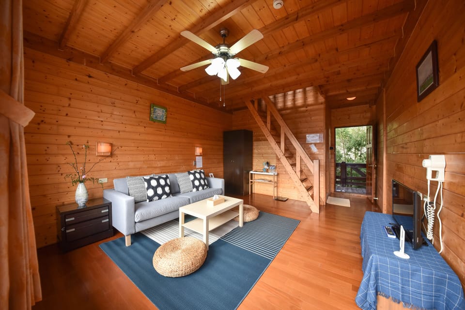 Family Loft | Desk, blackout drapes, free WiFi, bed sheets