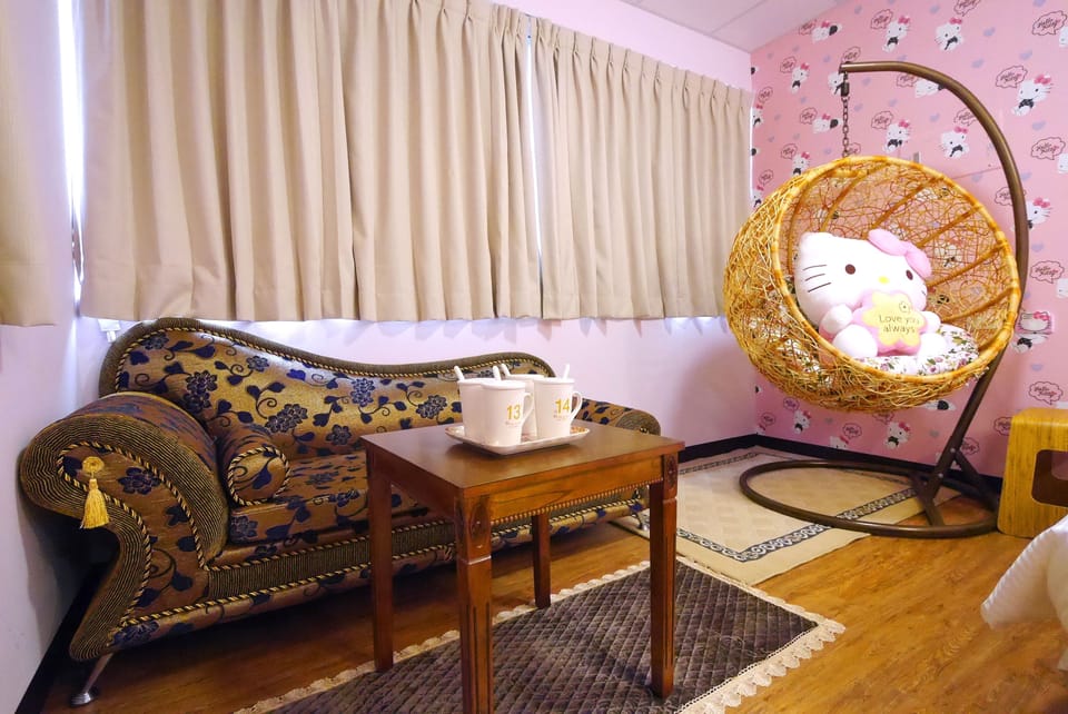 Gallery Quadruple Room, 2 Double Beds, City View | Desk, blackout drapes, rollaway beds, free WiFi