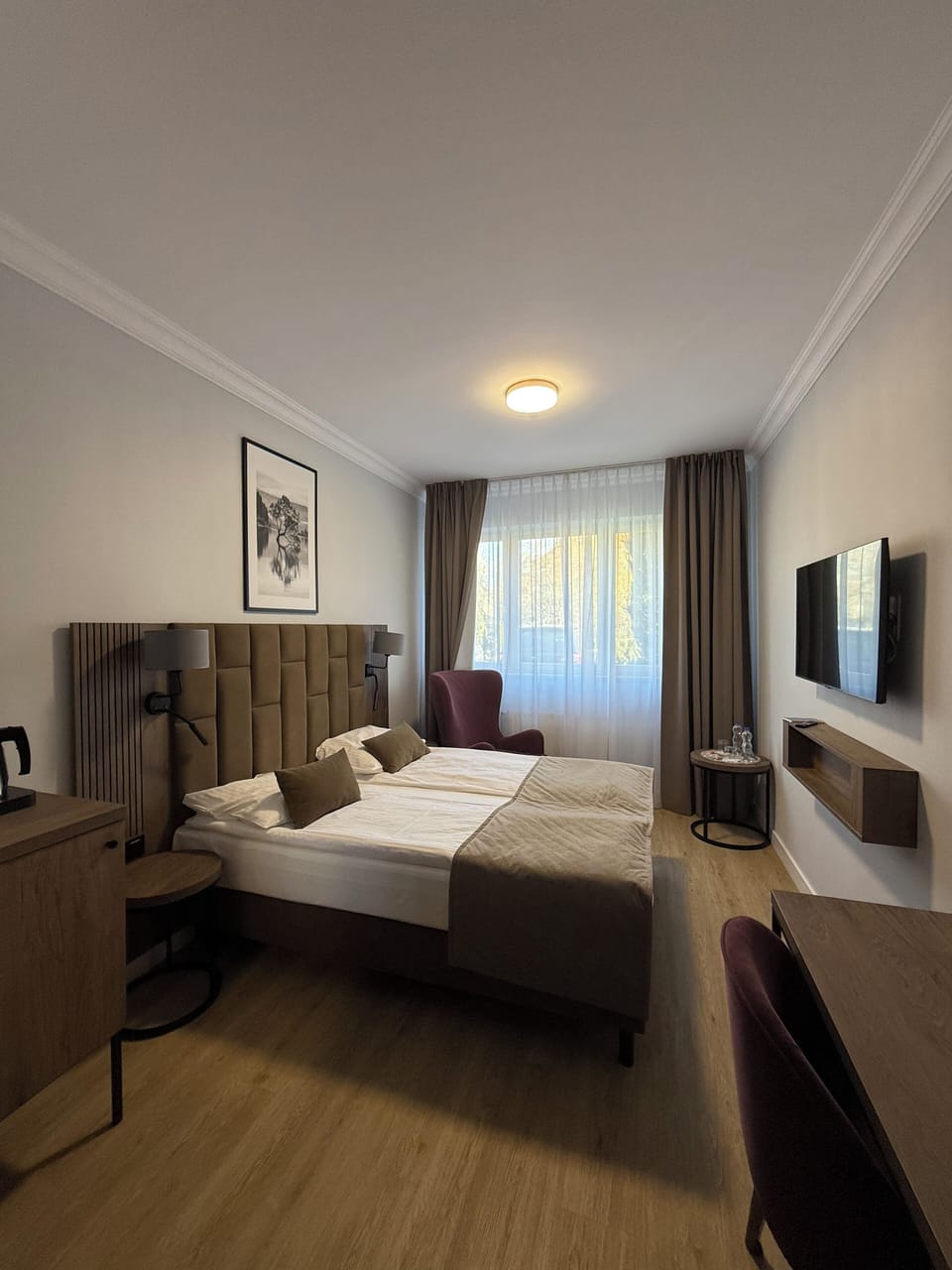 Deluxe Double Room, 1 Queen Bed | Premium bedding, desk, soundproofing, iron/ironing board