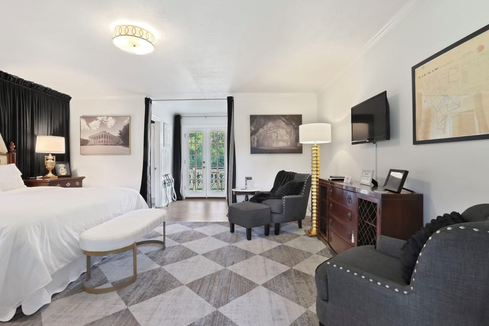Room, Private Bathroom (12 - Eleanor Eliza Room - King - Mansion View - upstairs)  | Blackout drapes, iron/ironing board, free WiFi, bed sheets