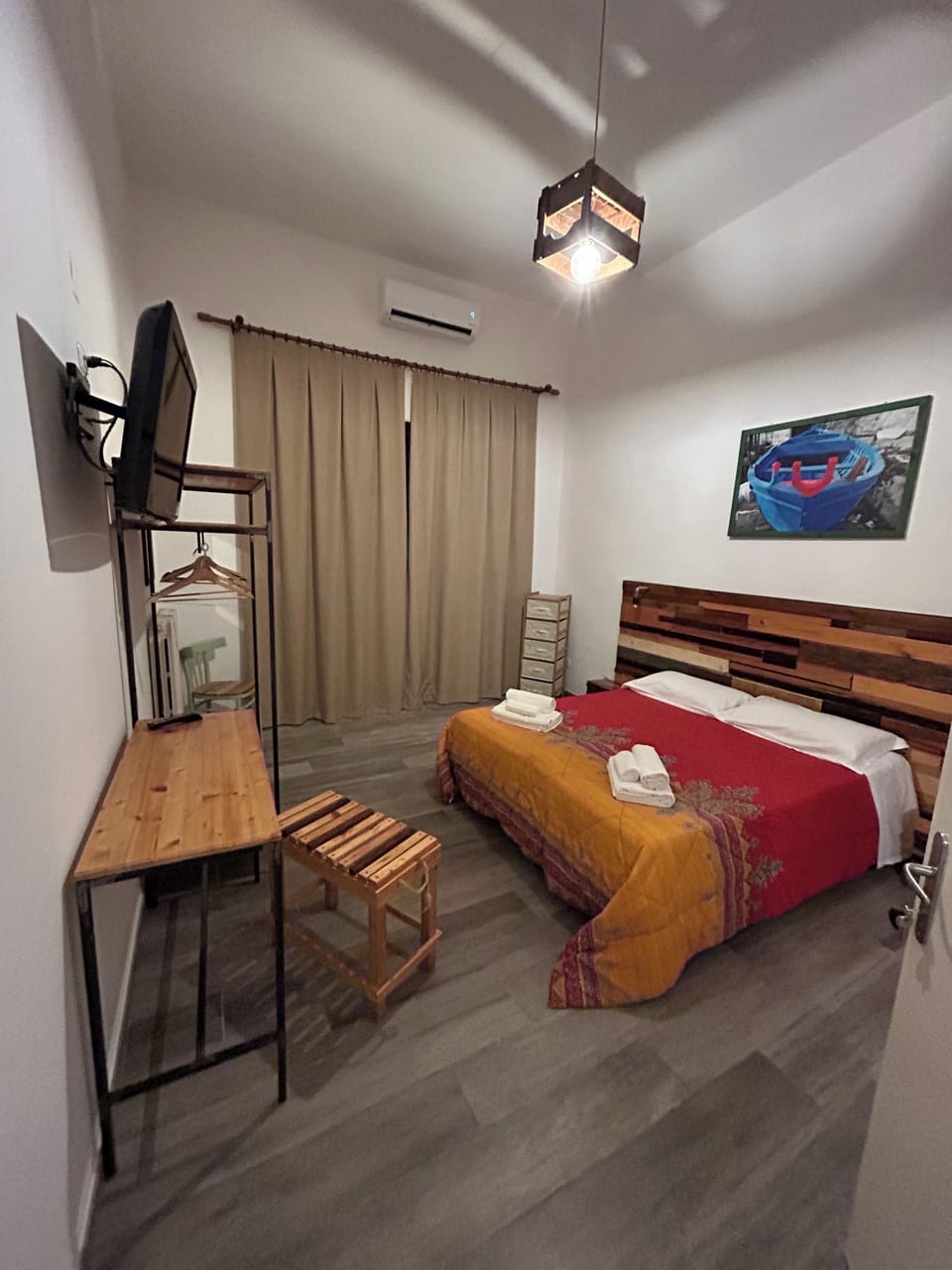 Design Room | Premium bedding, individually decorated, individually furnished, desk