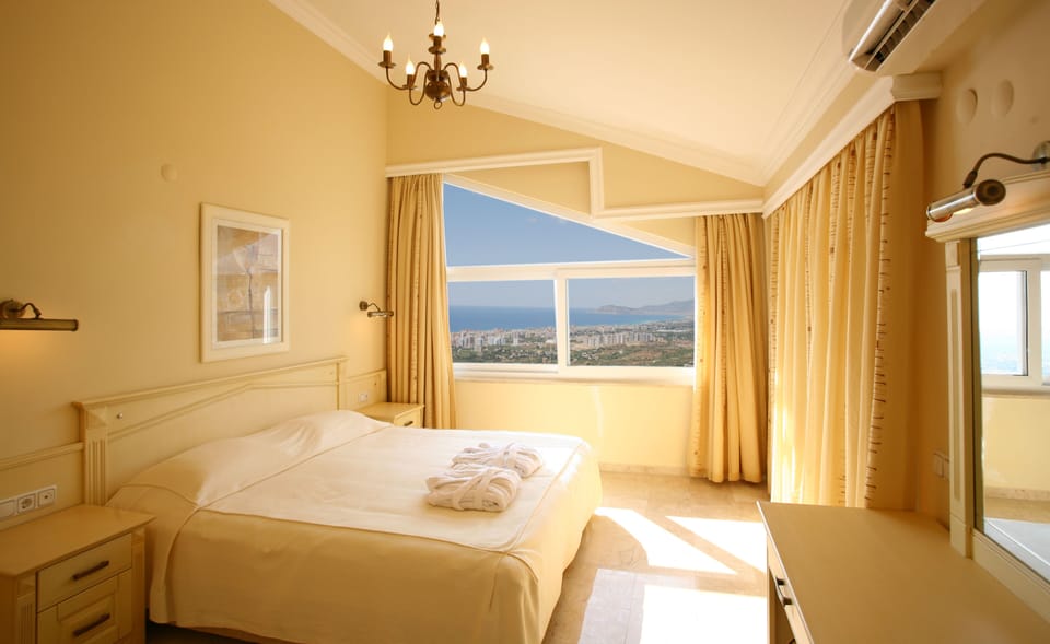 Villa, 2 Bedrooms | Premium bedding, in-room safe, desk, WiFi (free)
