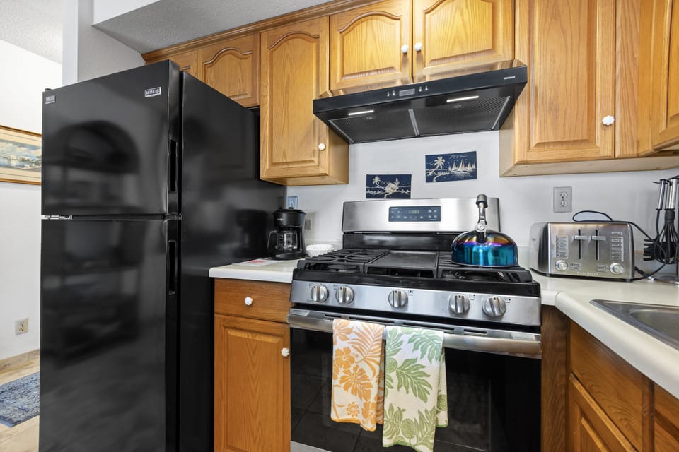 Your fully equipped kitchen has everything you need to prepare delicious meals, from a gas range and coffee maker to a toaster for easy breakfasts.