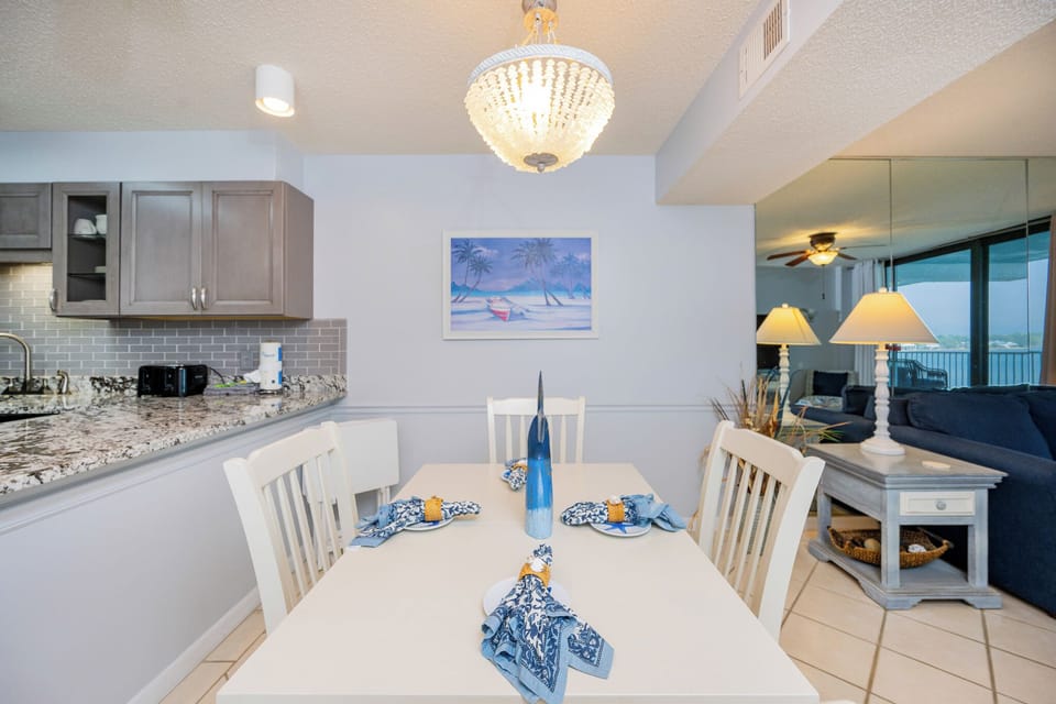 Compass Point 203-11