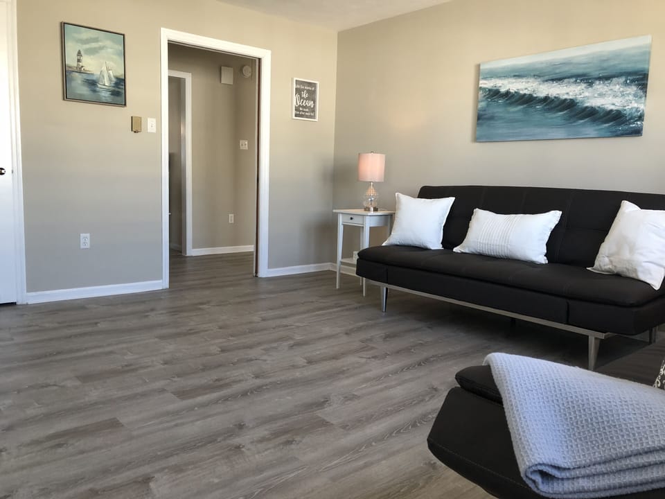 living room looking at hall