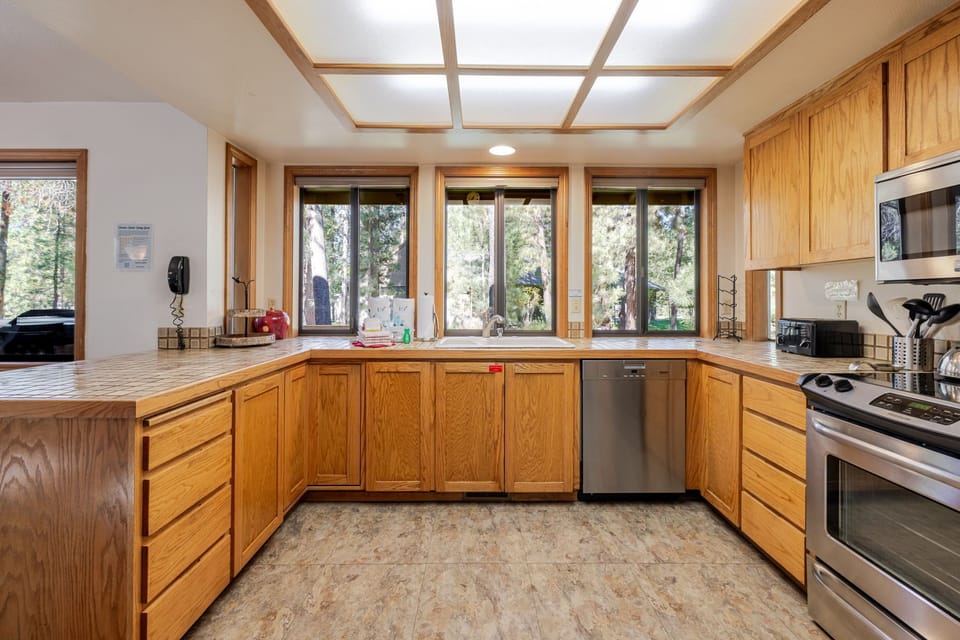 Kitchen - Main Level