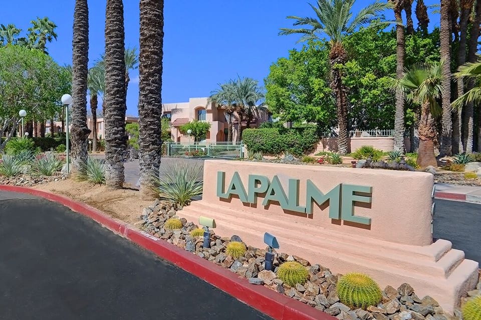La Palme Gate
