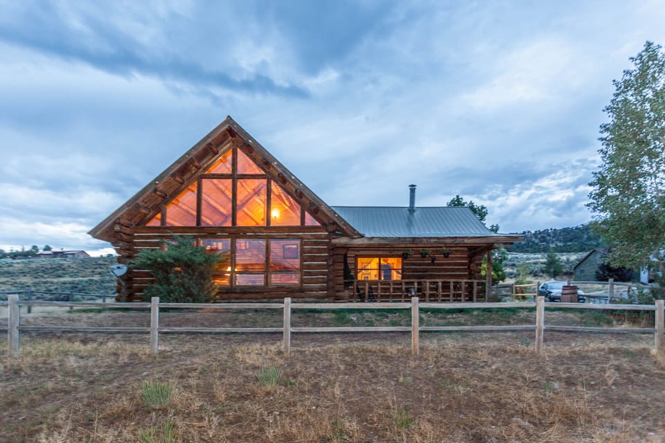 Front of Log House with spectacular views!