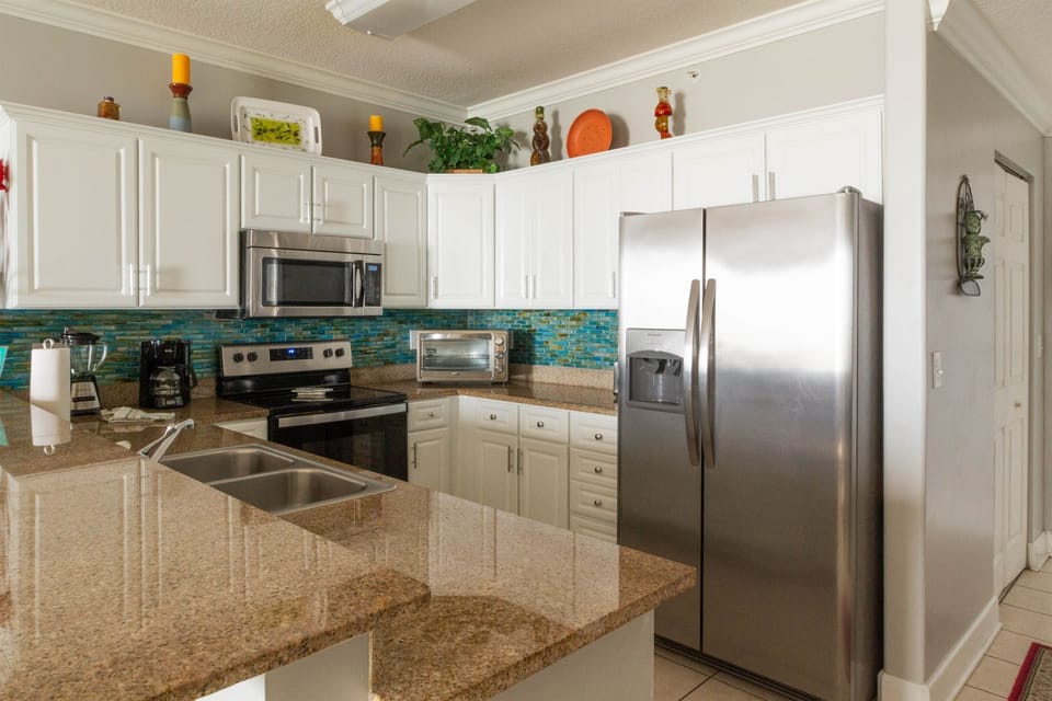 I love a well stocked kitchen. Newly upgraded stainless steel appliances with large fridge! Great for holidays!