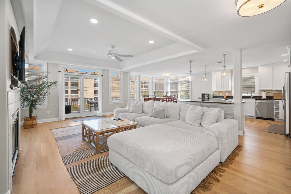 open floor plan famliy room