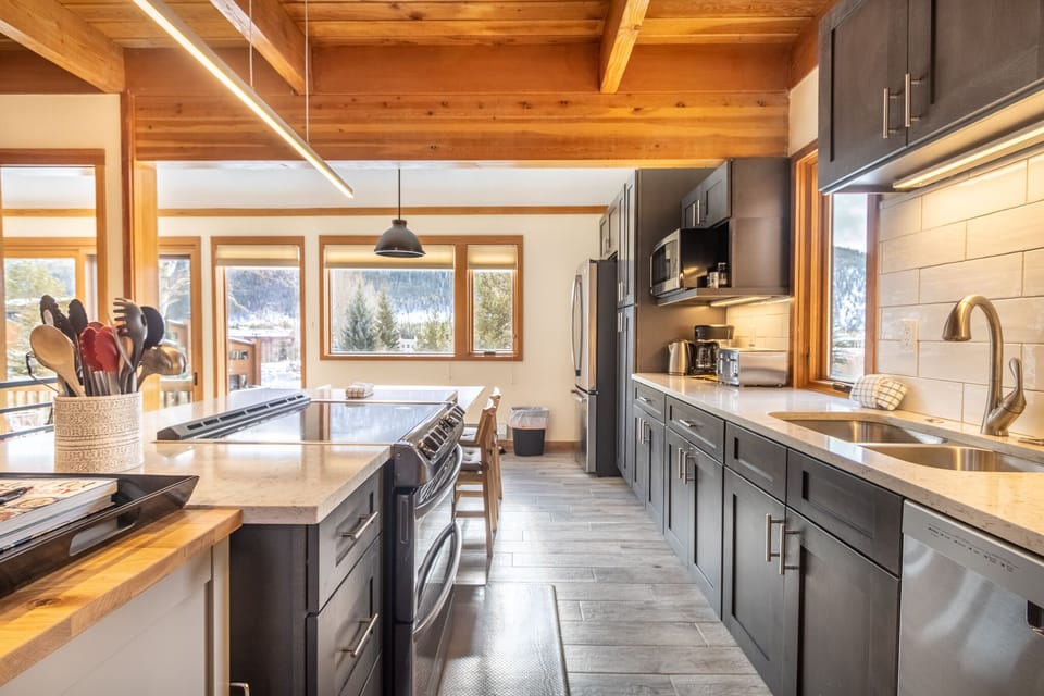 Kitchen close up.