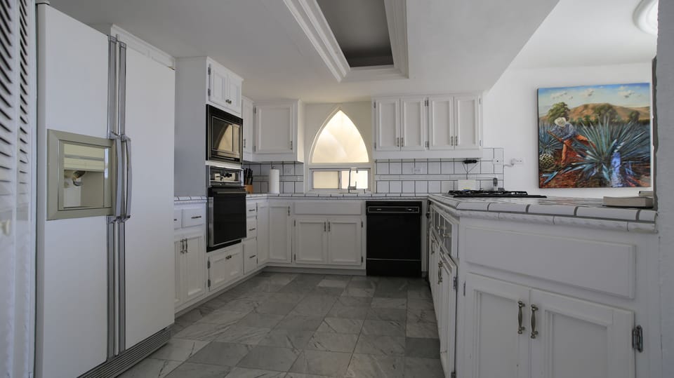 huge kitchen