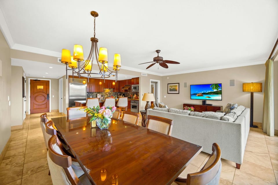 Indoor dining for six in a bright, airy layout perfect for shared meals.