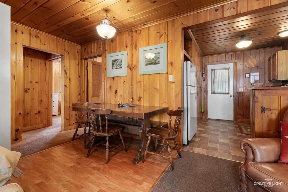 Lakefront Cabin #6 - The Walleye (542)