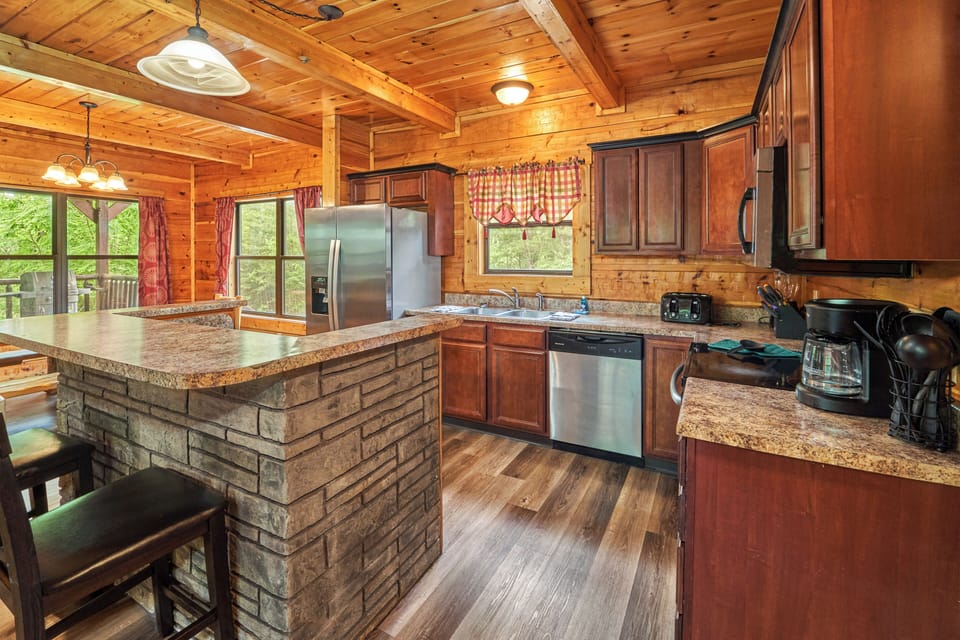 Full kitchen with blender, mixer, toaster