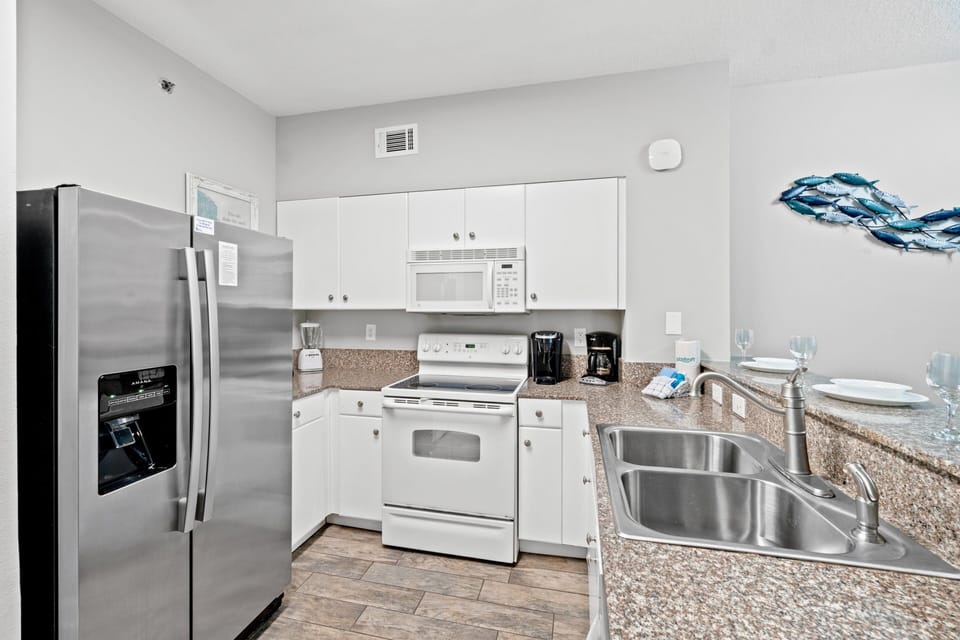 Full Size Kitchen