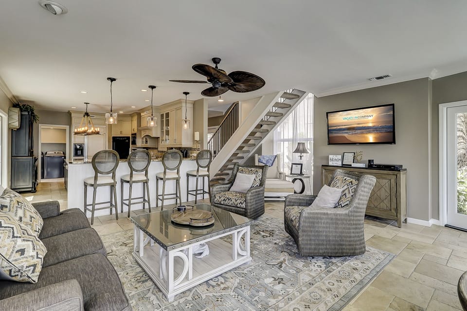 1st Floor Living Area