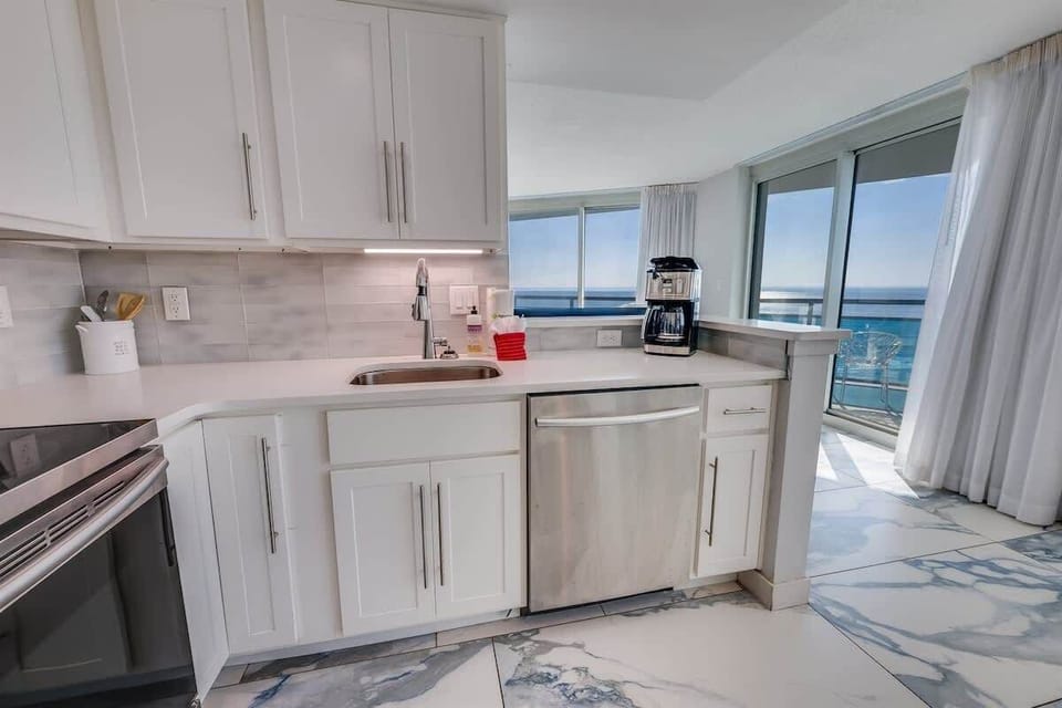 Large Kitchen Area
