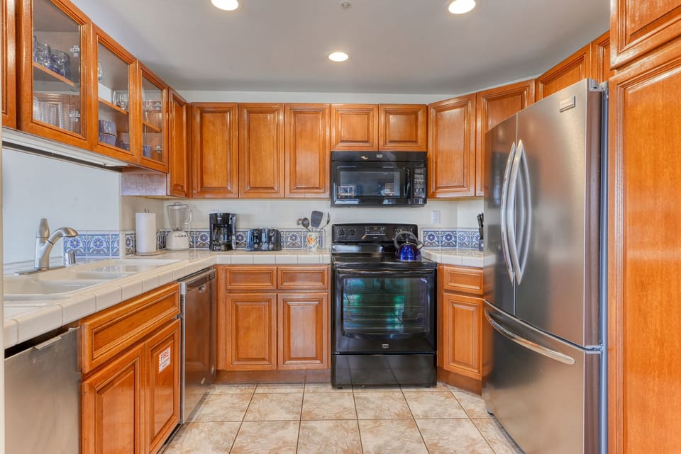 H1785 - Kitchen Appliances