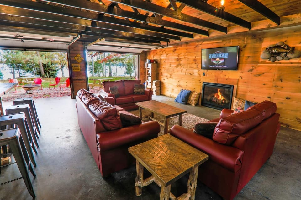 Shared Rec Room with Wifi