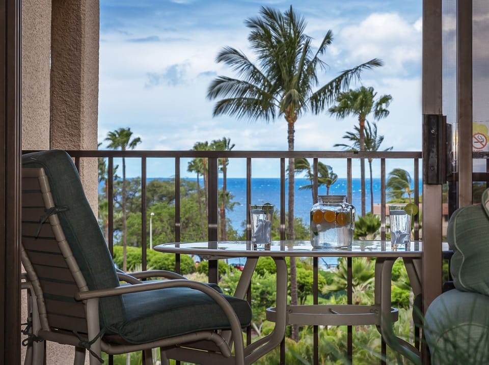 Beautiful Ocean And Garden Views From The Lanai