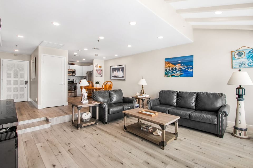 H167 - Living Area