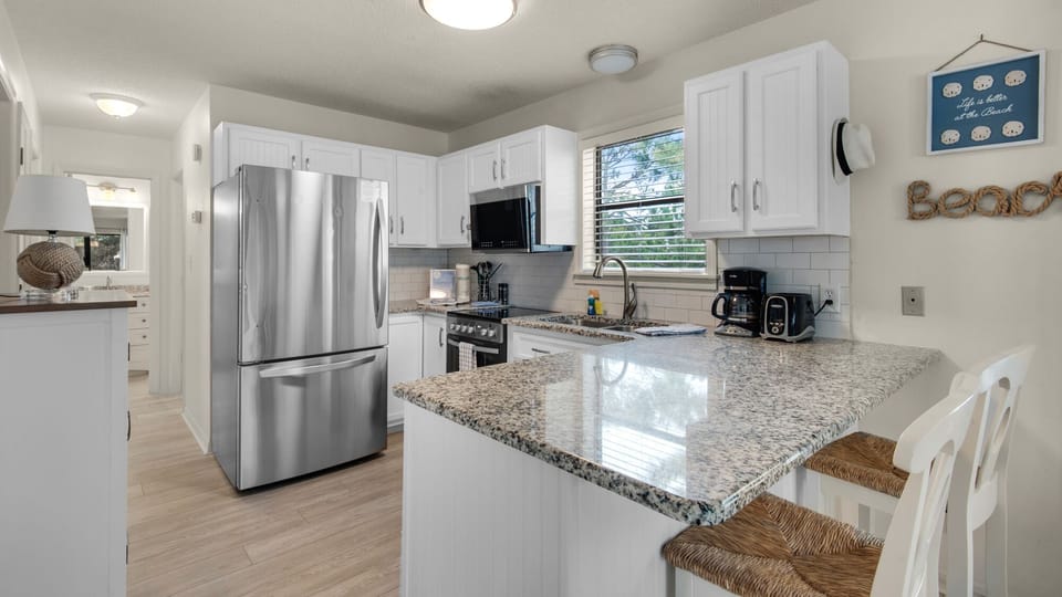 Beachwood Villas 10H Kitchen