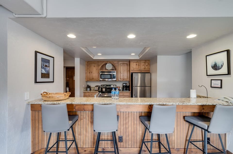 Fully-equipped kitchen