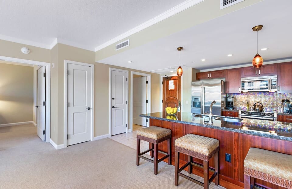 Luxuriously appointed to enhance your Maui experience
                