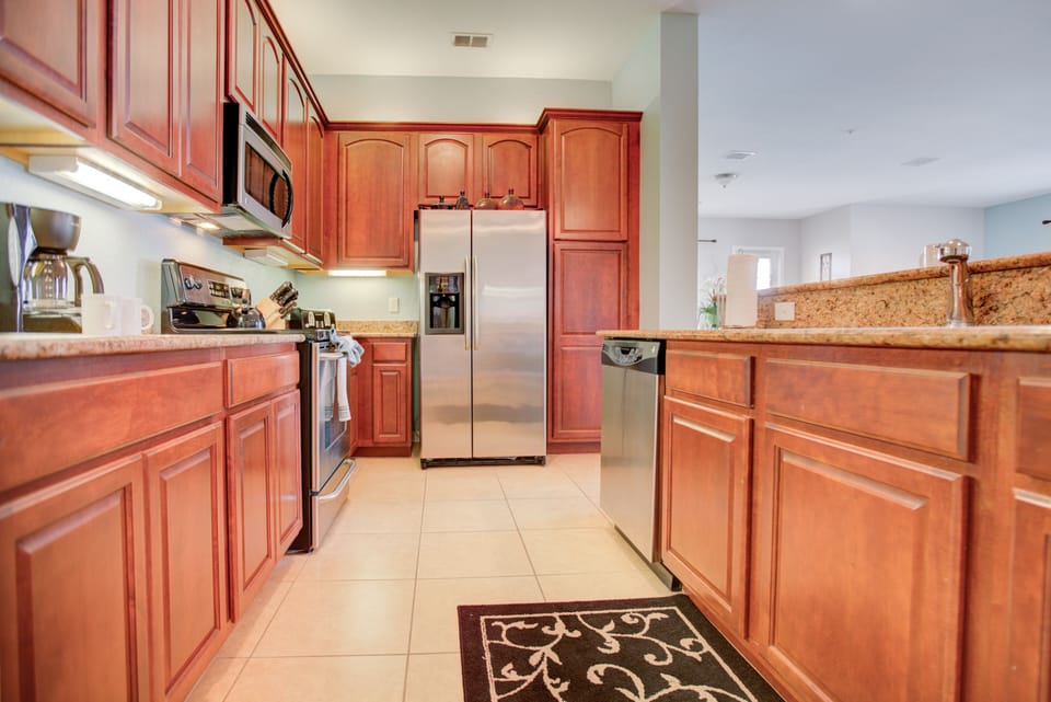 - Experience culinary bliss of the condo at Vista Cay Resort in Orlando - Fully equipped kitchen with all accessories - Every detail is meticulously crafted for gourmet delights and memorable gatherings. Sufficient space to store good of your use