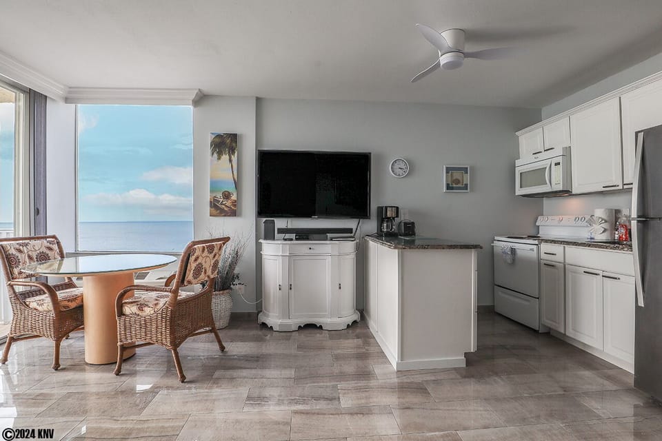 Beautifully designed One Bedroom Efficiency Condo