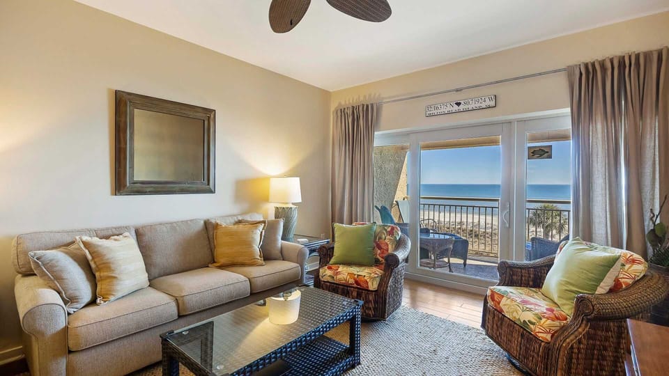 479 Captains Walk - Living Room with Oceanfront View