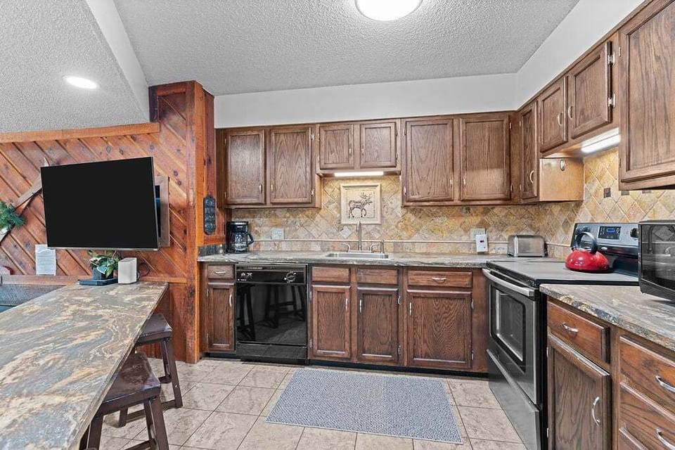 Kitchen - Powder Ridge 108 - Breckenridge Vacation Rental