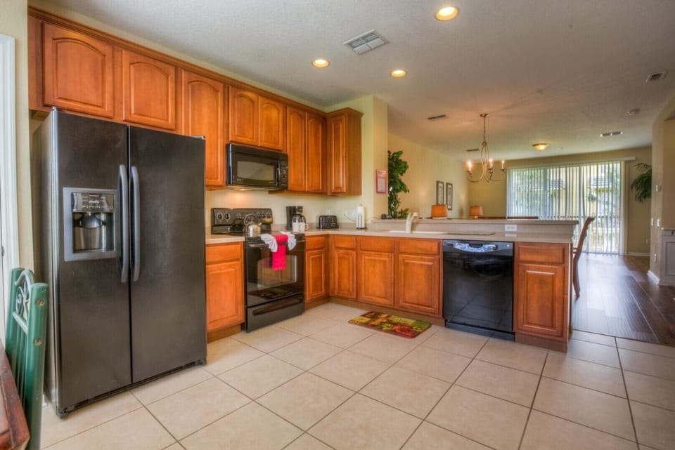 Nothing brings people together like good food so make sure to utilize this lovely modern kitchen.