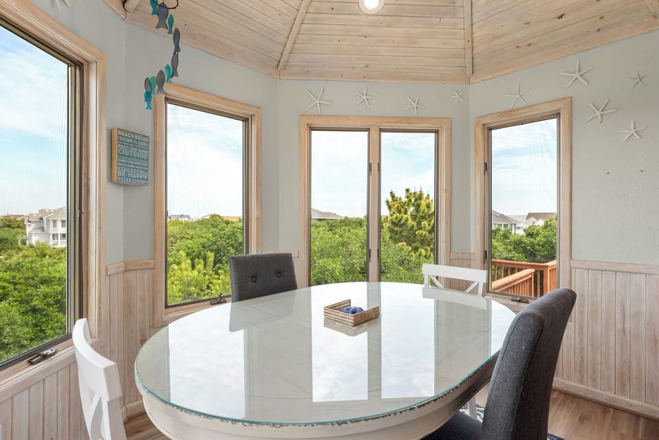 WH549: Pelican Shores | Top Level Loft