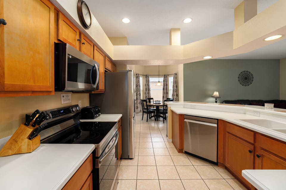 alternate view of the kitchen