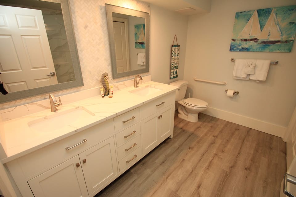 Double vanity in master bathroom