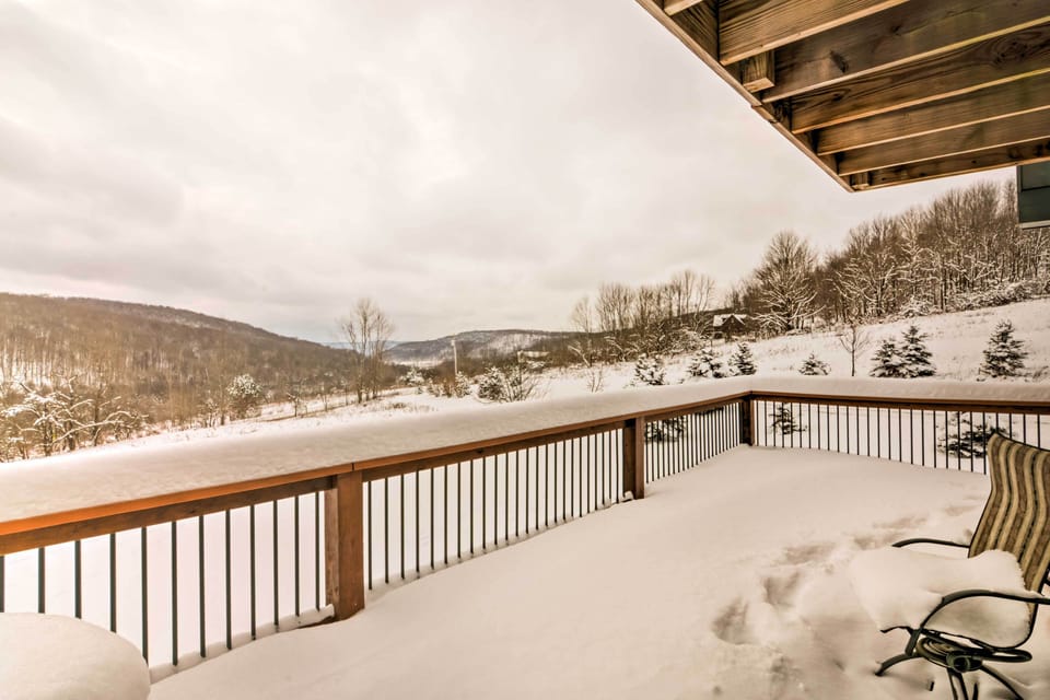 Private Deck