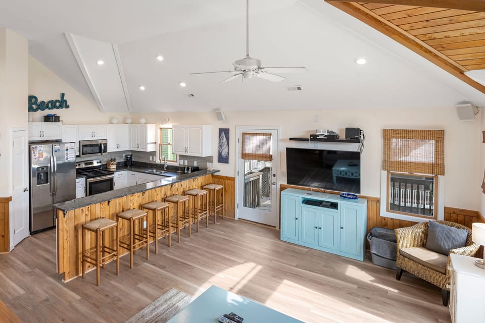 CP41: Our Crowning Glory | Top Level Overview - Fireplace Not Available For Guest Use