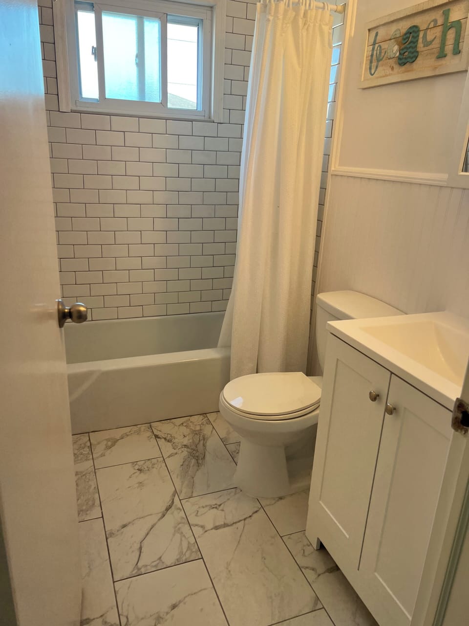 Full bathroom