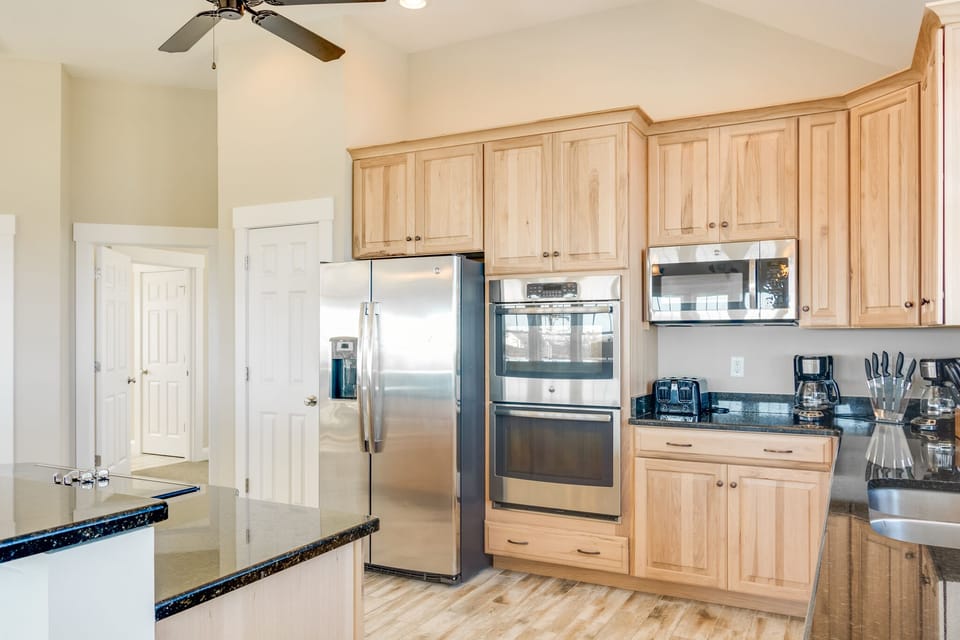 CC210: Banks for the Memories | Top Level Kitchen