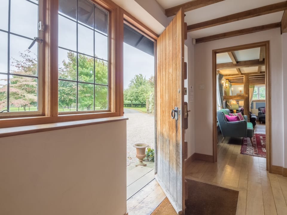 Welcome to Bearwood House