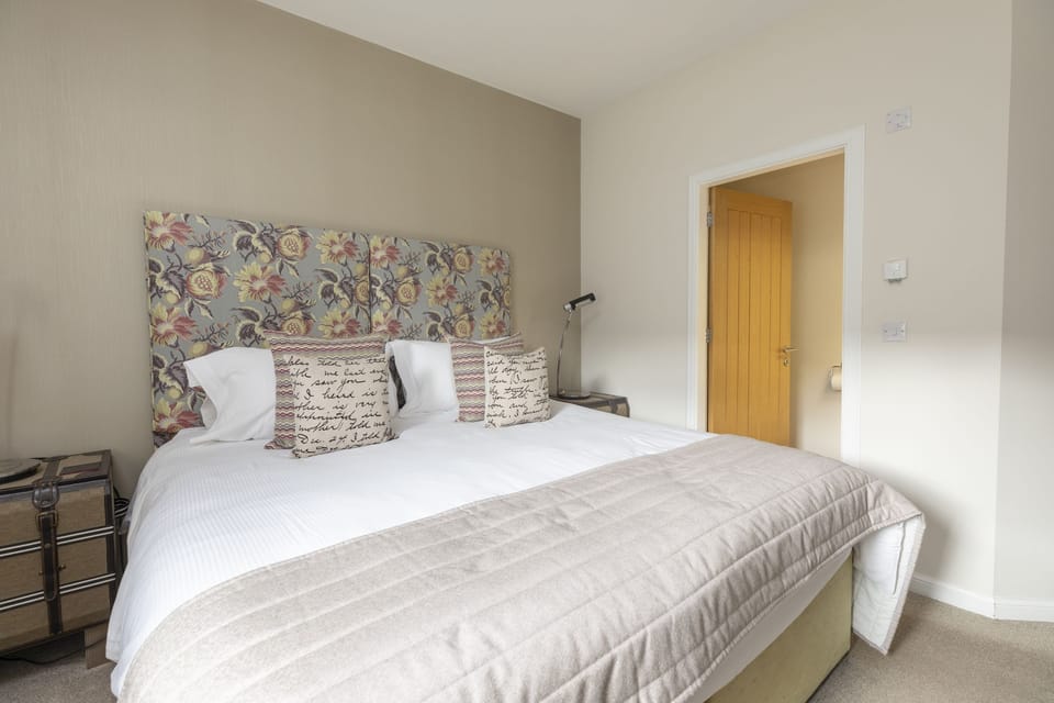 Stables -  zip and link beds which can be set up as a super king or twin