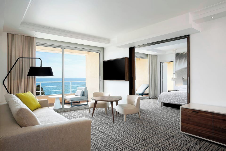 Premium bedding, pillowtop beds, minibar, in-room safe