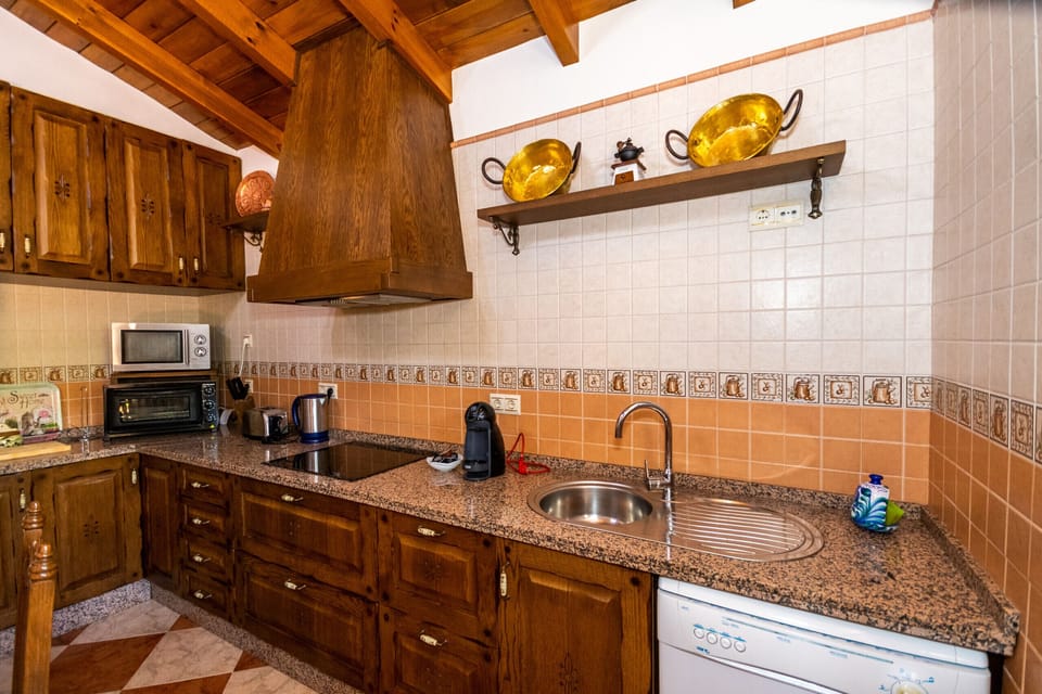Enjoy the cuisine of this farm in Alhaurín el Grande