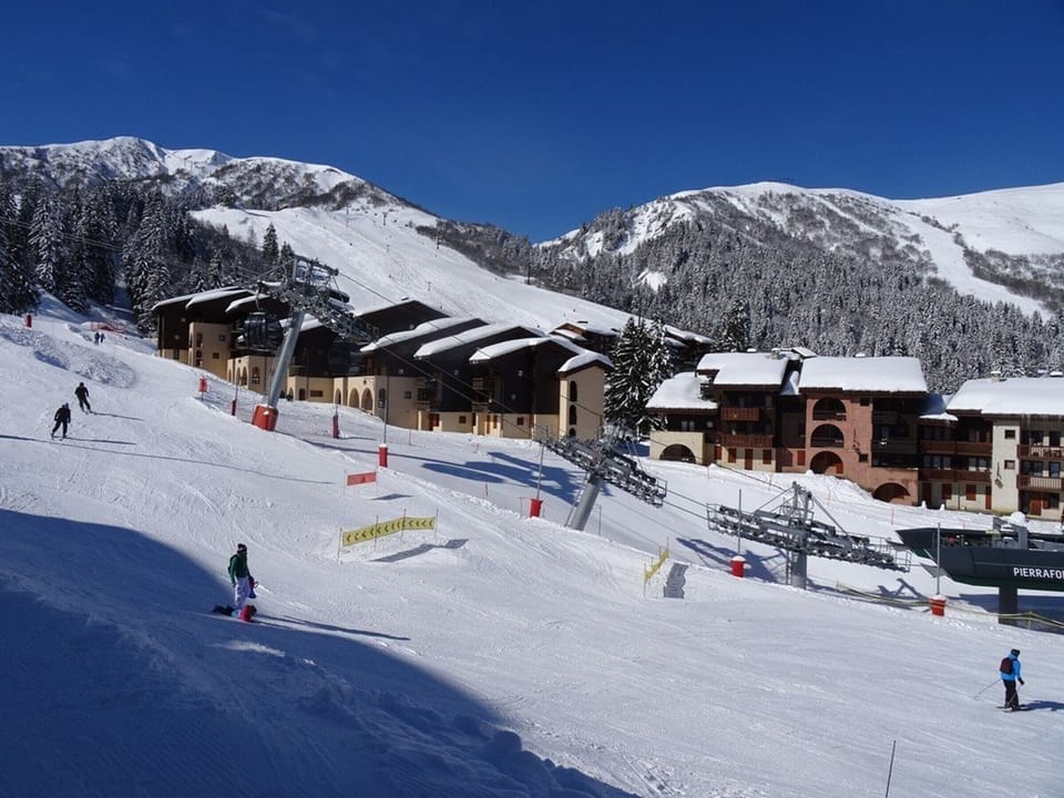Snow and ski sports