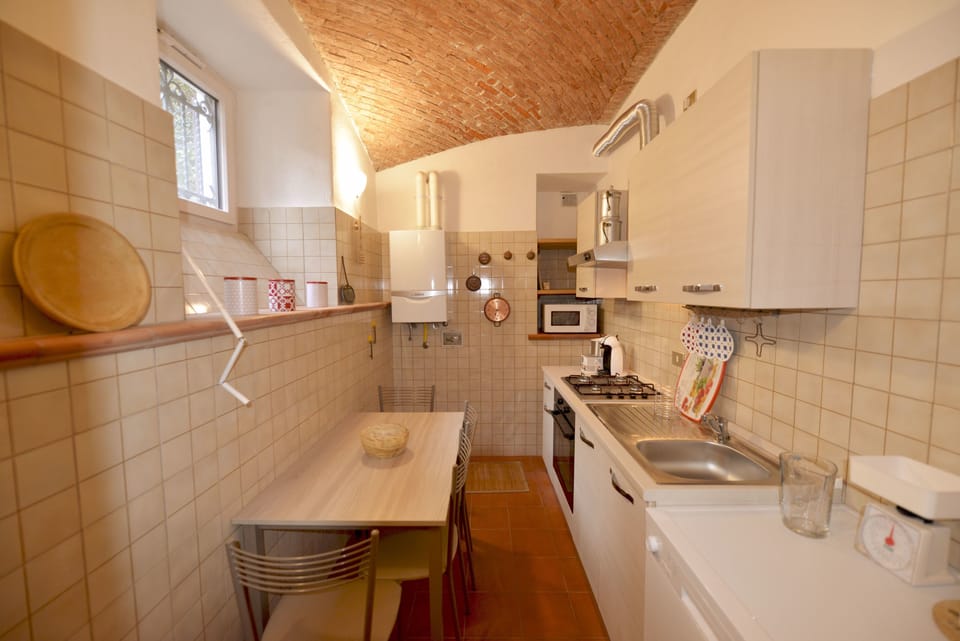 Apartment, 1 Bedroom | Private kitchen | Fridge, microwave, oven, stovetop