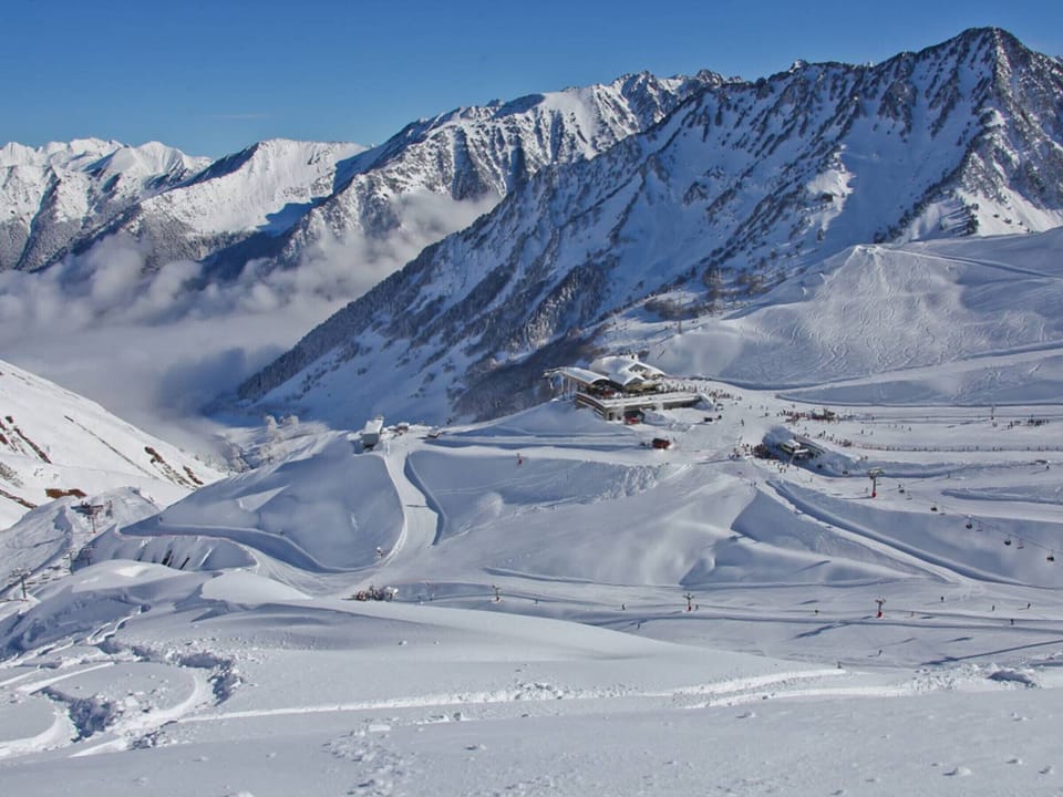 Snow and ski sports
